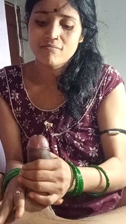 Rinki Bhabhi sucked her own dick and then inserted her dick in her pussy, Hindi story of great fucking | Clip 1