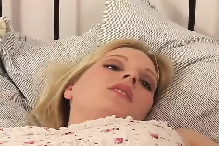 Emma Loves It Raw feat. Emma Peterson - Perv Milfs n Teens