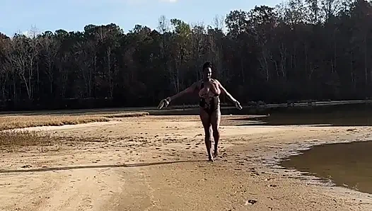 EBENHOLZ-GENIEßT DIE SONNE IM BADEANZUG!