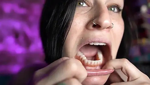 Mundtour mit Prothese in