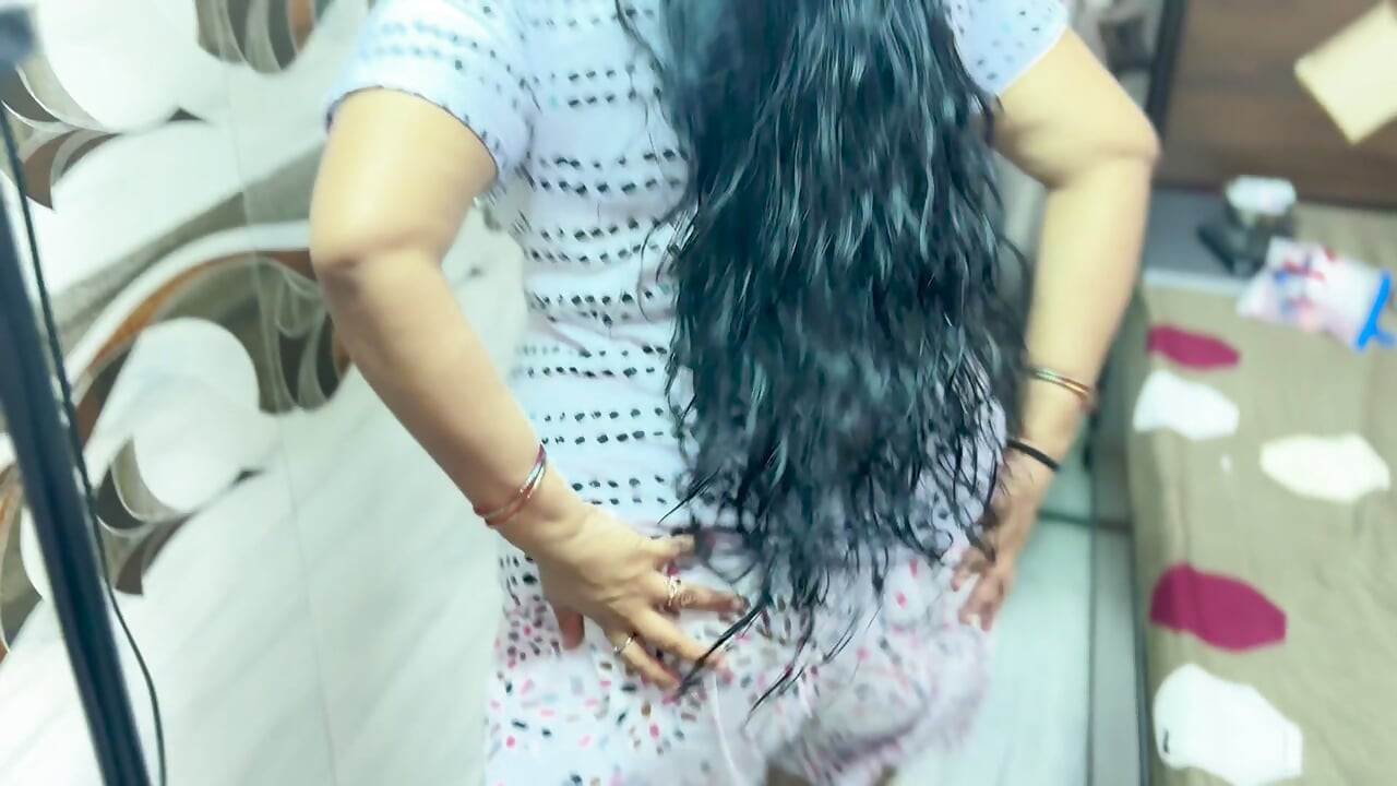 Gadis hot india habis-habisan di rumah dan dientot habis-habisan - bahasa india