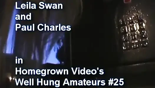 Leila Swan говорится о том, чтобы трахнуть Paul Charles