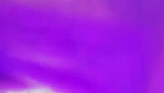 Муж играет с его тугими девственницами-дырками с аналом и игрушками