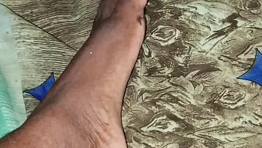 Click to watch Aunty's full sex video
