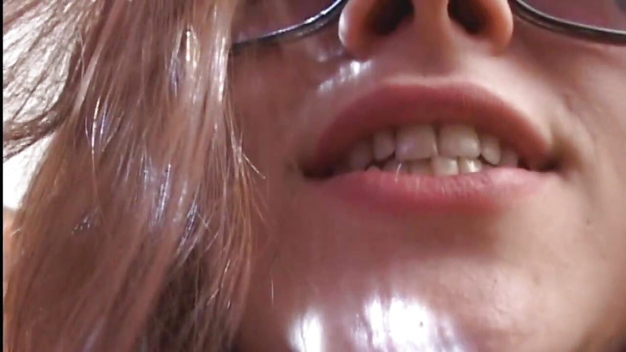 Amateur young slut gets fucked and got caught on camera