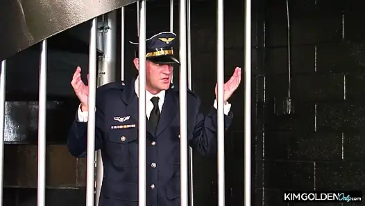 Verfuehrerische Genie в диком анальном экшене