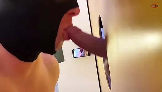 Yarak Delikten Spermini Damlıyor