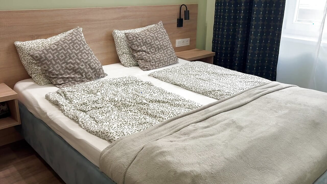 Backstage! Nina Love (Aka Tina Panas) Kembali Dengan Handjob Mengusik Sudut Pandangan Pertama Dengan Pengakhiran Bahagia Dengan Leo Casanova