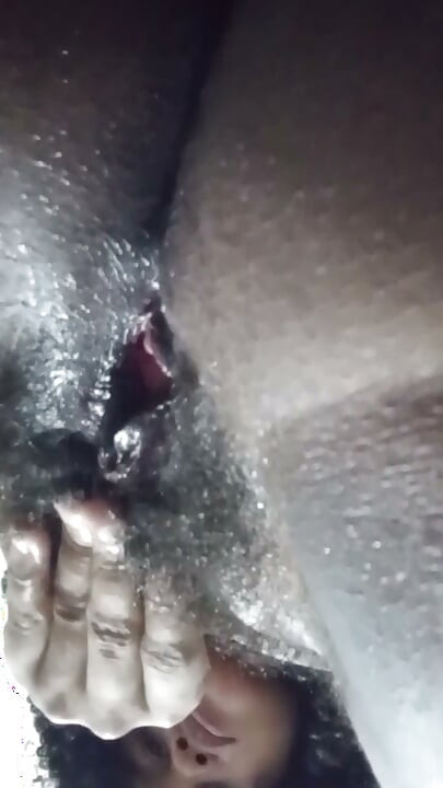 এক সুস্বাদু স্নান নিচ্ছে