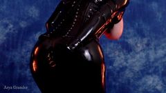 Rubberen latex catsuit, Arya grootsere pin-up modevideo, 4k