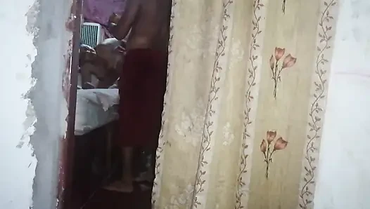 Sigara içme alışkanlıkları üvey oğlunu baştan çıkarıyor