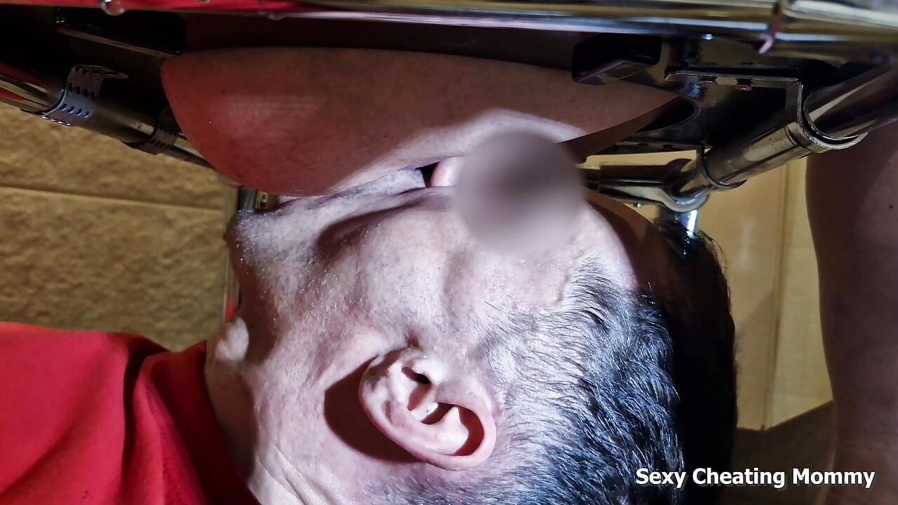 Femdom piss in mouth and pussy cleanup