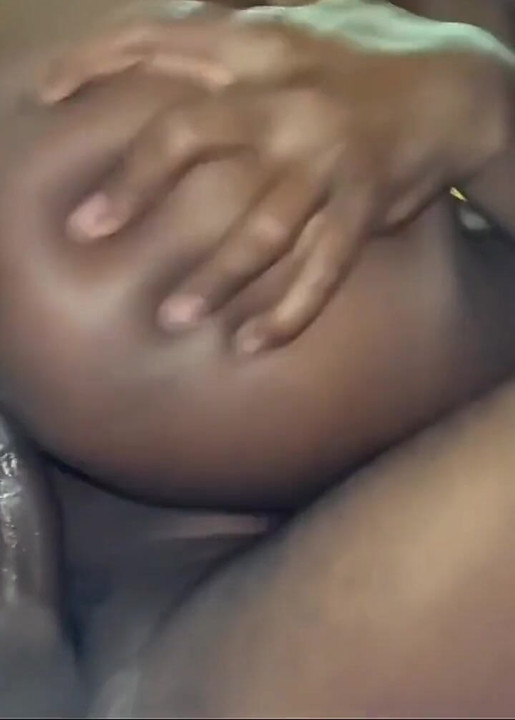 (parte 3) Fui follada en el baño por mi hermanastro.