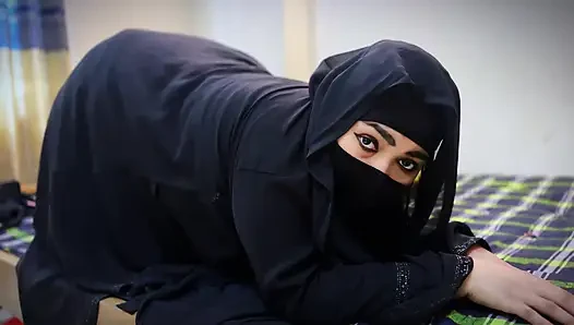 Muslim Arab MILF Unsatisfied Aunty Gets Rough Anal Fucked When stepuncle...