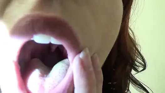 Amateur French Model Deepthroat