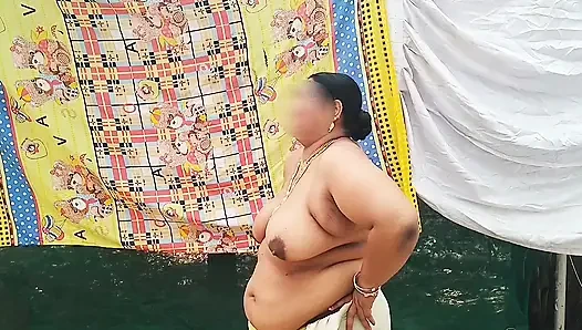 Traditional kerala style dressed Bhabi showing her huge sexy boobs, walking topless