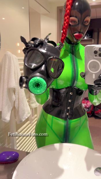 I had a great hotel shooting today! Wearing my gas mask with special insert 😏