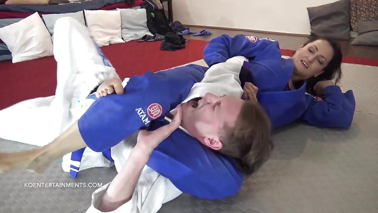 Suzie vs. Potter – Gi
