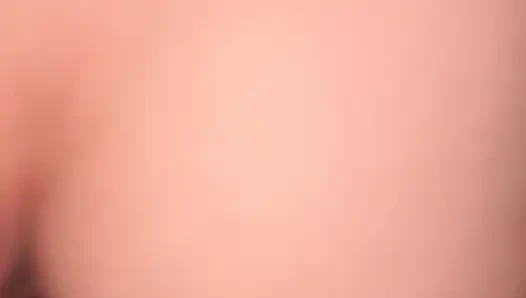 Hausgemachte. Ich beendete auf Tinkas Bauch. Jung.