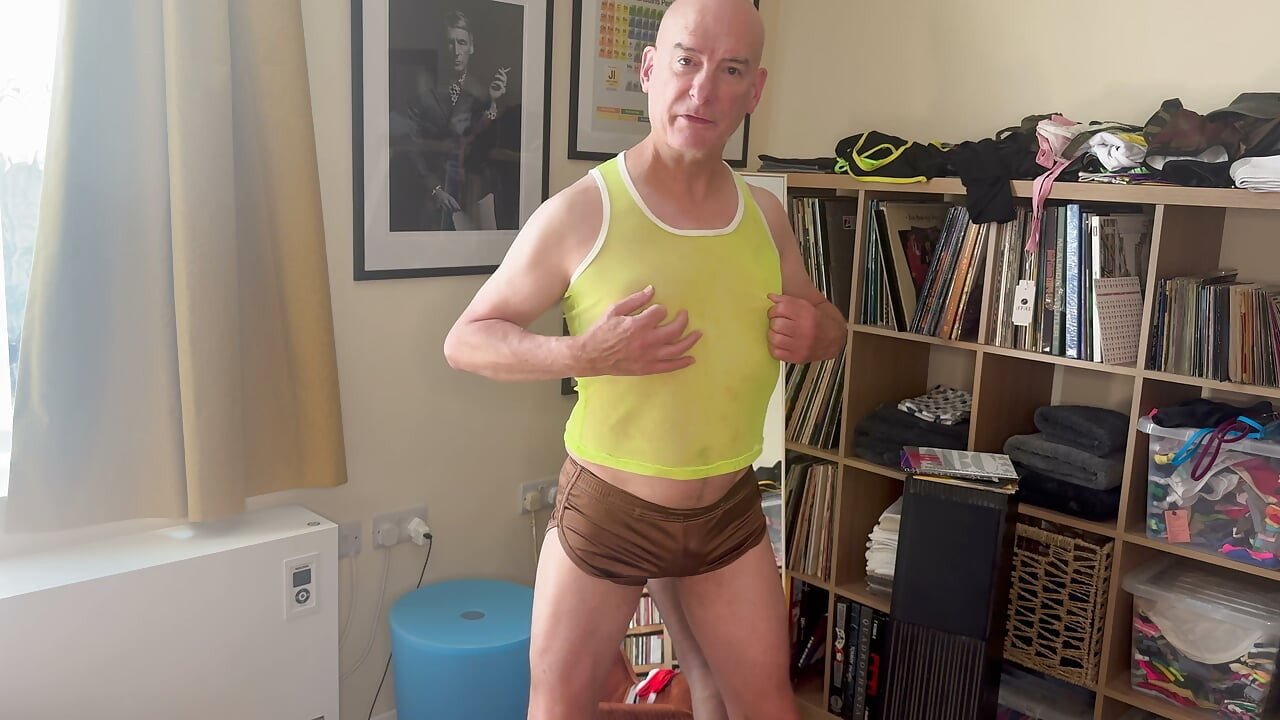 80's Booty short Try-on