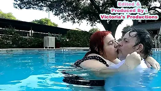 Hemşire Vicki ve Yakışıklı Harry havuzda öpüşerek eğleniyor!