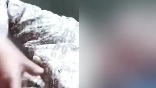 A Teacher Who Doesn't Want to Be Seen in the Movie