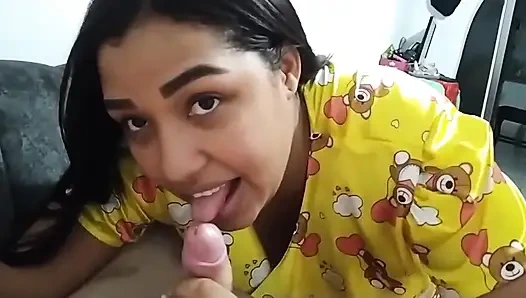 Adik tiriku minta dientot sama kontol besar