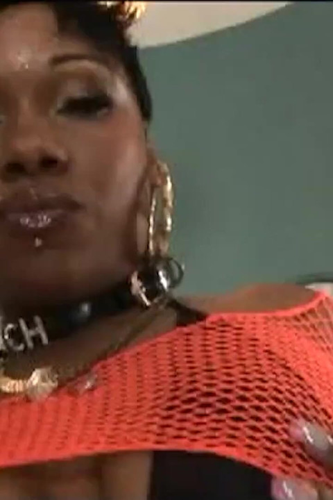 This Black Whore Has an Extremely Thick Ass That Calls for Deep Anal Penetration