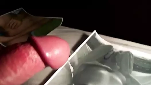 Valerie'ye boşalıyor (2e)