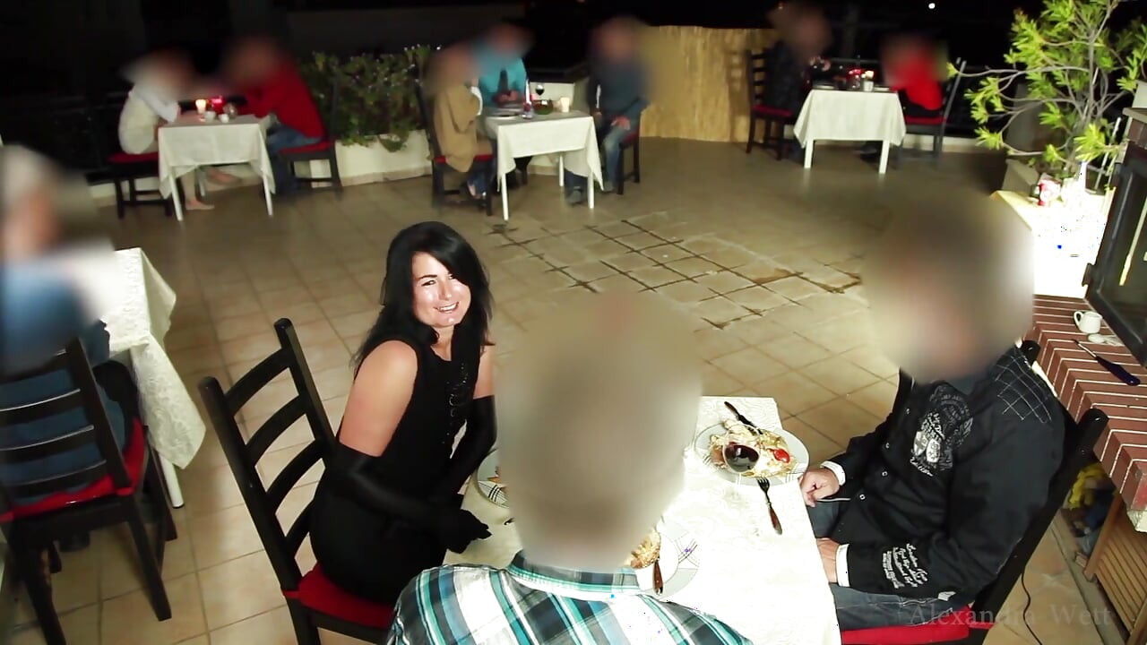 Aposto que eu vou te foder no restaurante?
