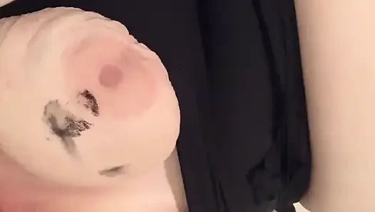 Azgın üvey anne mastürbasyon yaparken üvey oğlu onu filme çekiyor