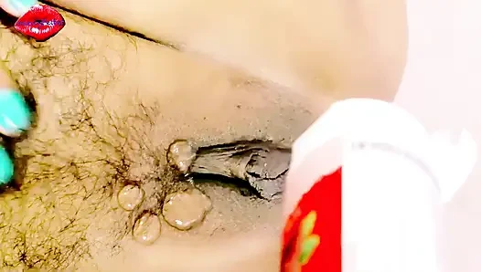 Muschimassage mit dildo