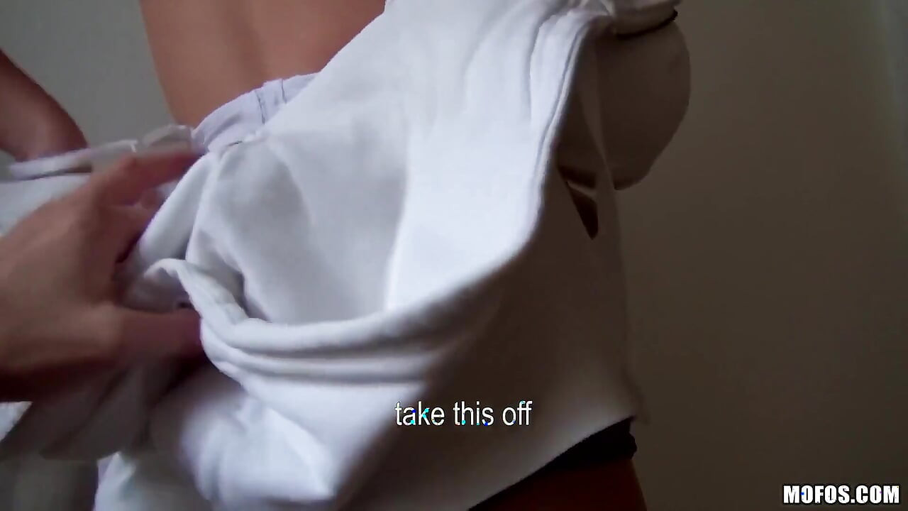 Pickups - Russian Big Tit Irina Needs Q'uick Cash & Gets Pussy Pounded by Steve in Exchange for Her a Warm Place to Stay