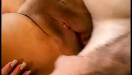 Tia davis si cewek atletis yang lagi bertugas ngentot penuh gairah