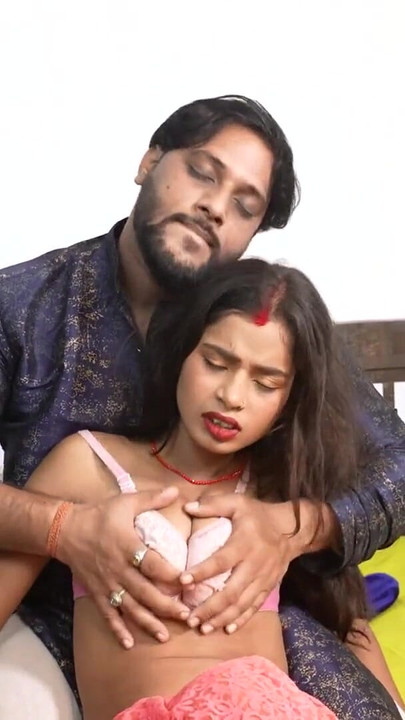 Az újonnan házasodott indiai Bahu-t Sasur ji megdugja a szűk puncijában hindi hang | Klip 2