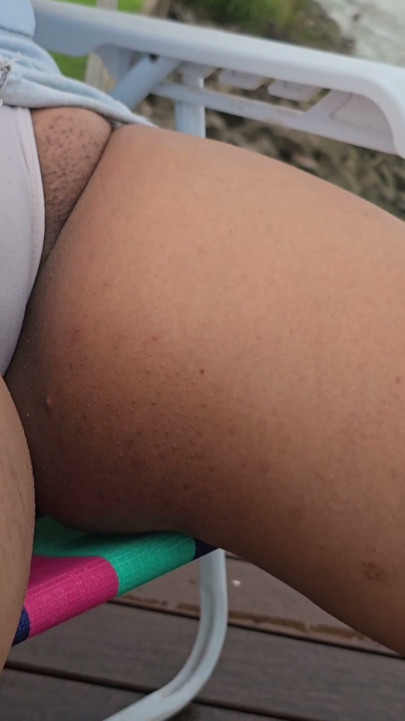 Feeling the breeze on my legs | Clip 1