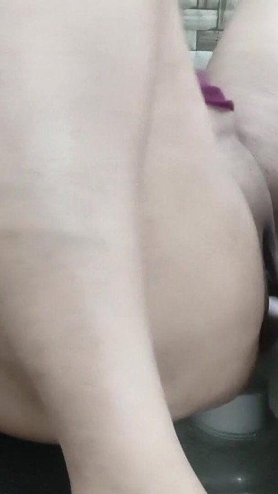 Desi indian brother-in-law fed his sister-in-law a banana, had sx with her, and licked her | Clip 2