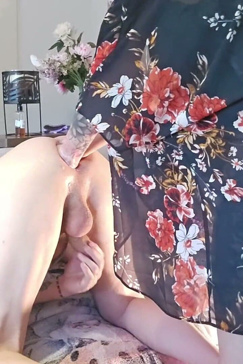 Mistress Tatianal Double Fisting Femdom