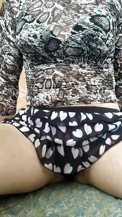 I Love Wearing Women's Clothes and Fucking Myself in the Ass