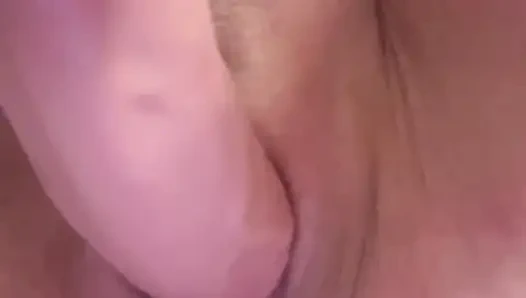 İşe gitmeden önce hızlı dildo sikişi