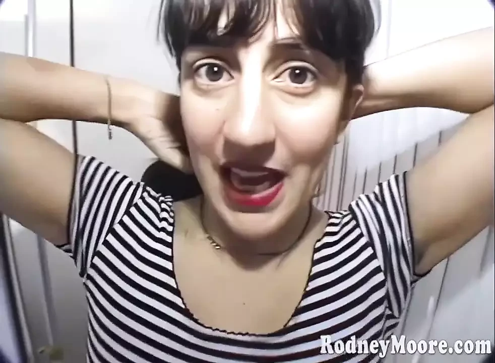 90 ke dashak ki balon vali larki ne milakar tin logon ki chudaee ki