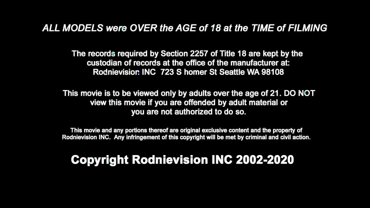 Pembimbing sorak mahu gambar akhirnya menjilat air mani dari pinggan