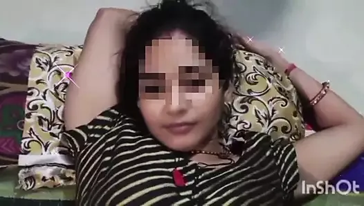 Индийскую розовую киску трахает домохозяйка, когда ее муж отправился на рынок. Индийская горячая девушка Lalita бхабхи секс-видео