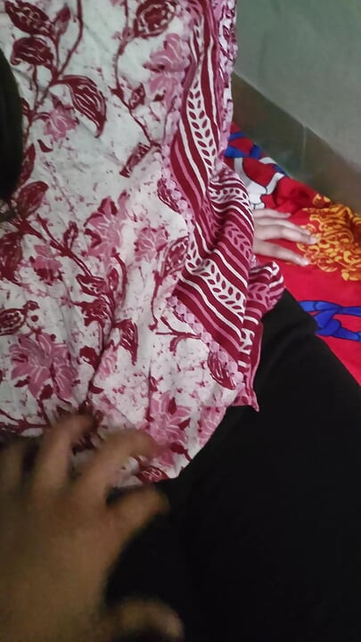 Hintli köylü sıkı amcık xxx video, Hintli köylü kız sıkı amcık ev yapımı seks