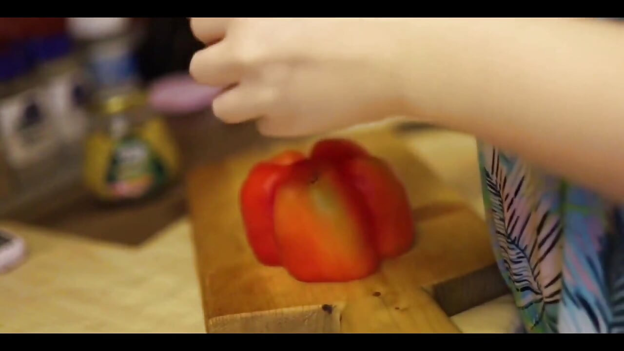 Skutečný domácí porno příběh s spiknutím