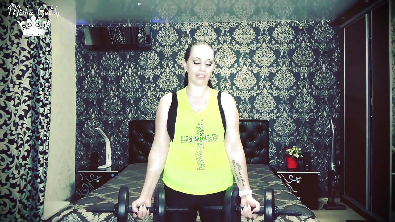 Beating my weight lifting challenge! More than 80 repeats for biceps