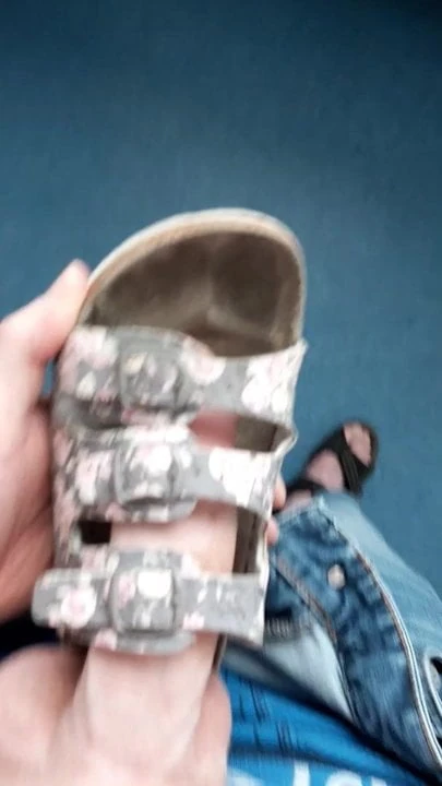 Shoe