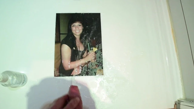 Piss tribute for Girlie 01