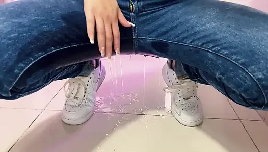 Wetting My Jeans in Front of My BF