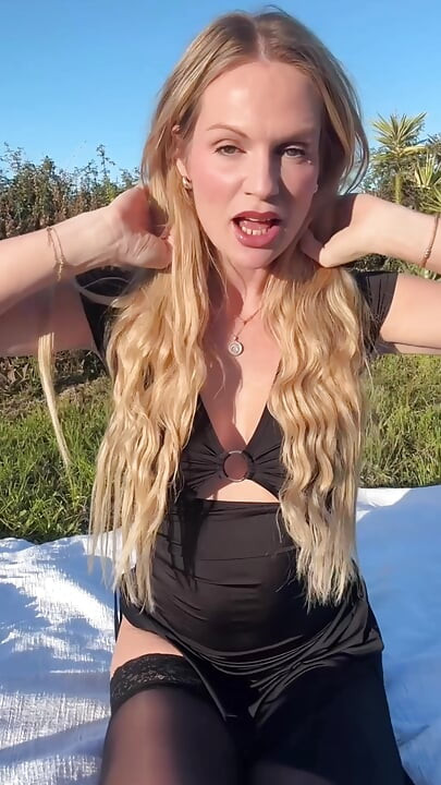 Outdoor Caught and Fucked by Neighbor